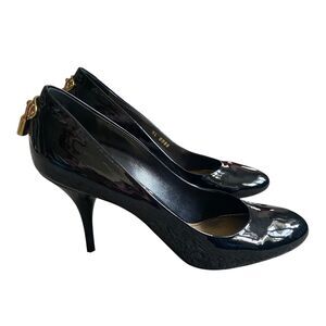 Louis Vuitton Pump Black Patent Leather 9.5 EU 40 Round Toe Dressy Made Italy